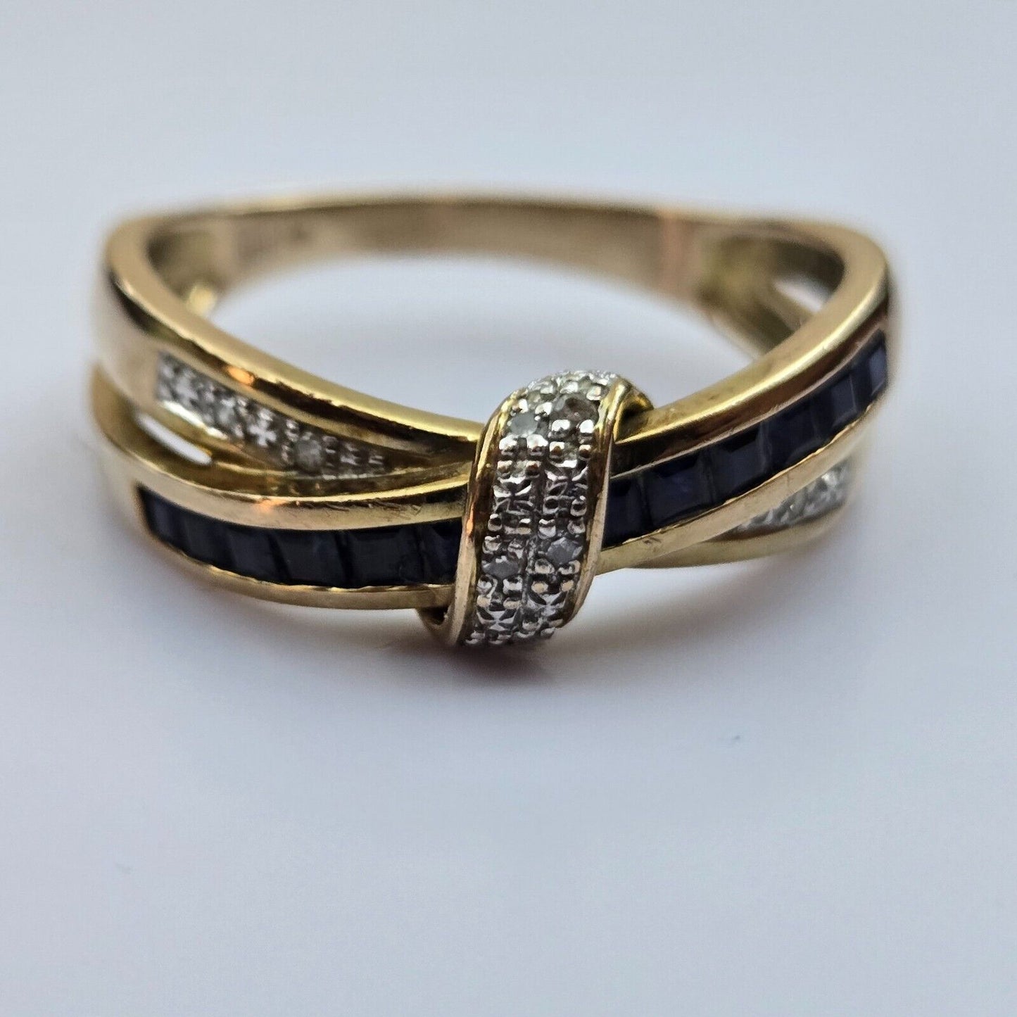 9ct Yellow Gold Ring Blue Sapphire and Colourless Diamonds Gemstones Ring Size T