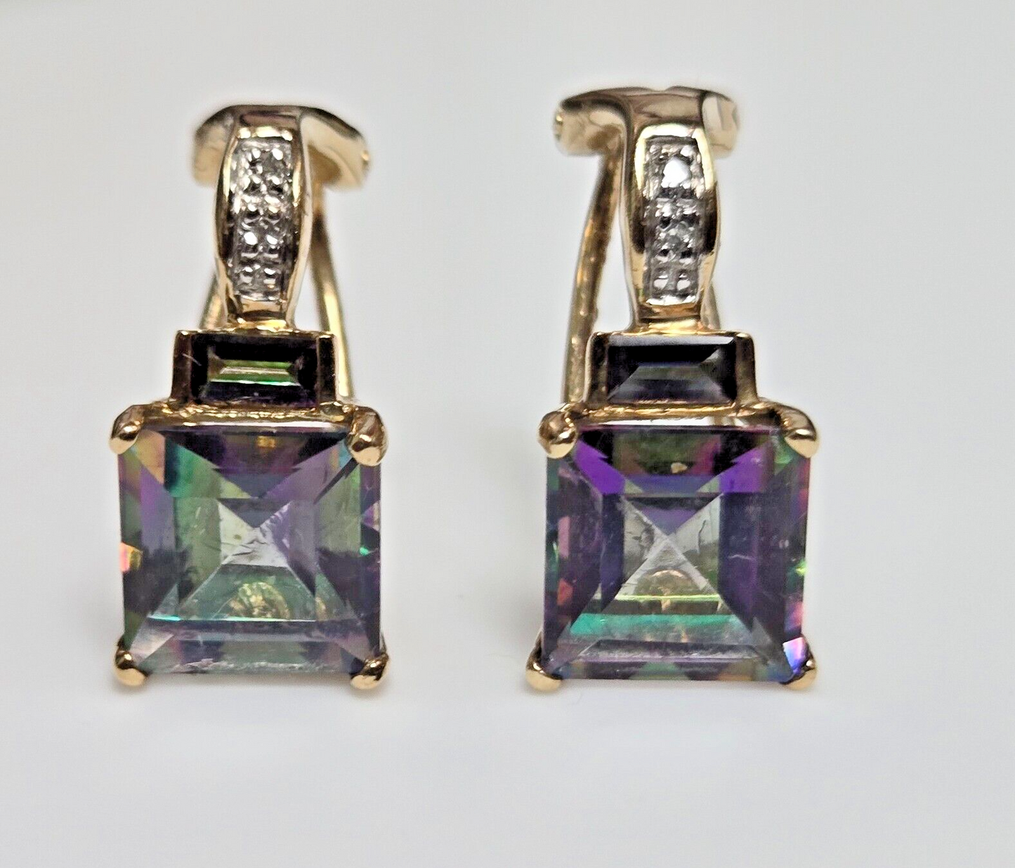 9ct Yellow Gold Stud Earrings Topaz and Diamond Size: 20mm x 9mm
