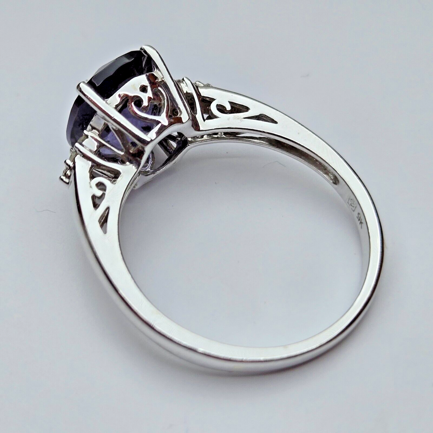 9ct White Gold Ring Blue Iolite and Diamond Gemstones Prong Setting Ring Size S