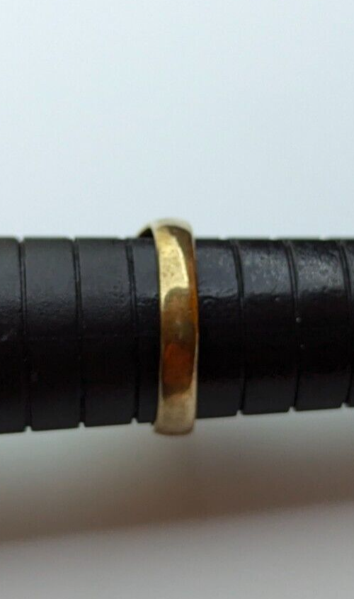 Men's 9ct Yellow Gold Signet Ring Black Onyx Hallmarked Ring Size O 1/2