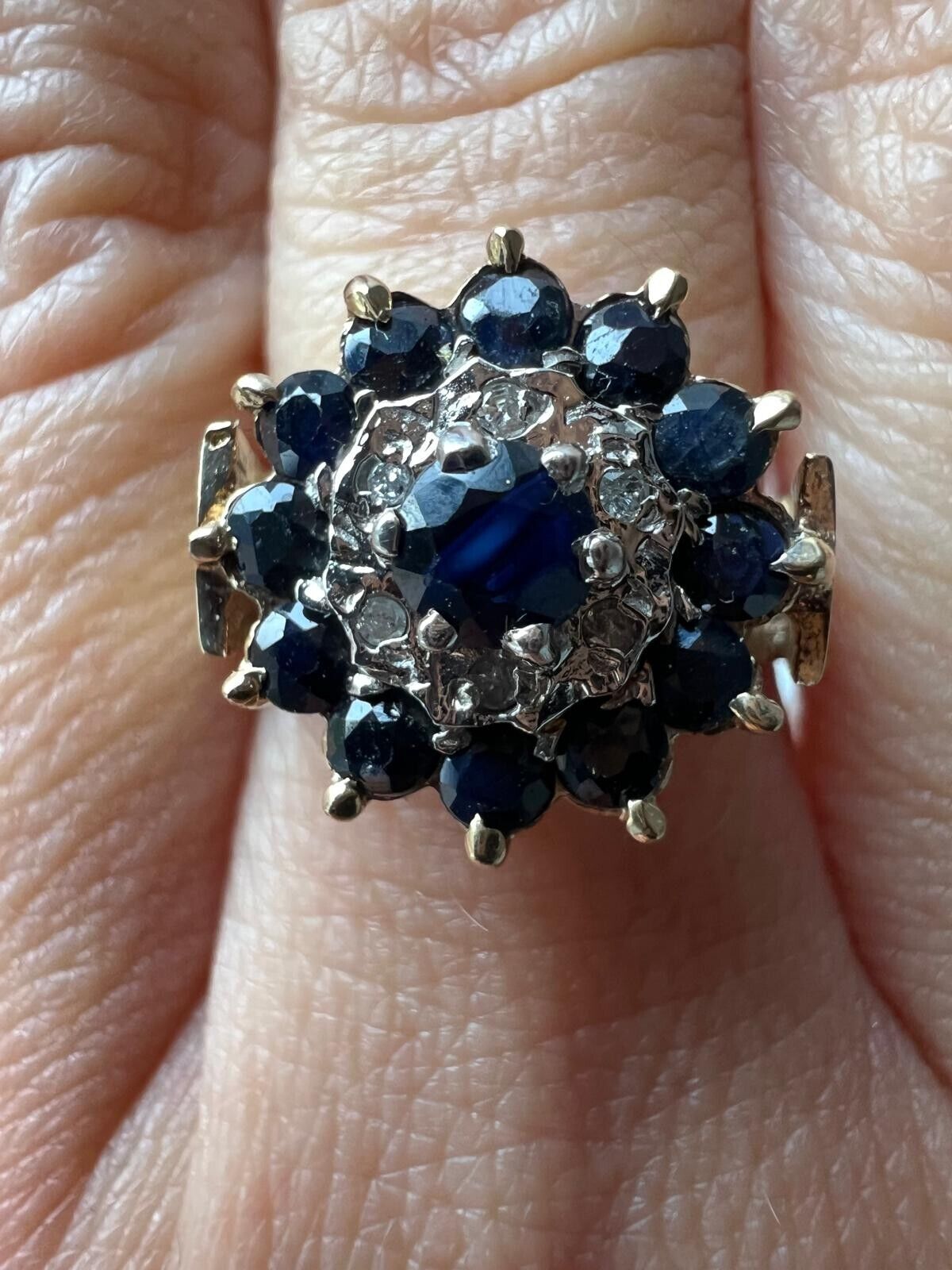 9ct Yellow Gold Ring Blue Round Sapphire & Colourless Diamonds Ring Size M 1/2
