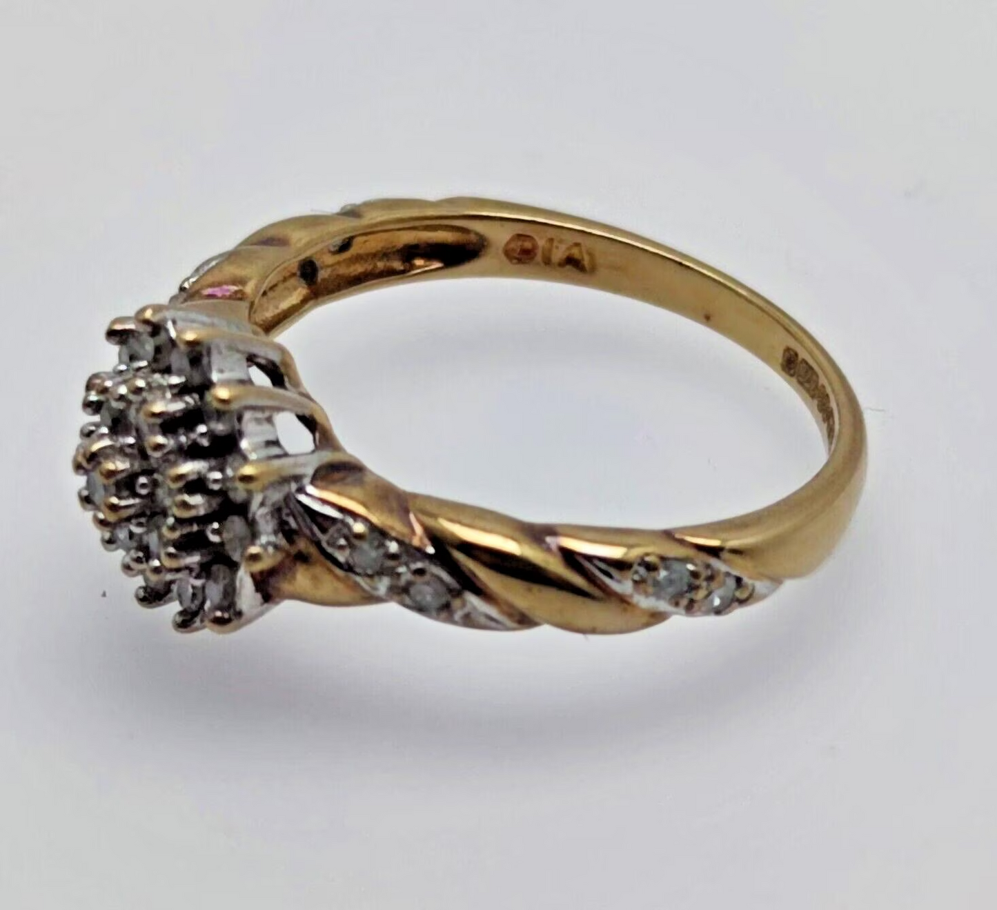 9ct Yellow Gold Ring 0.25ct Cluster Diamonds Twisted Band UK Ring Size O