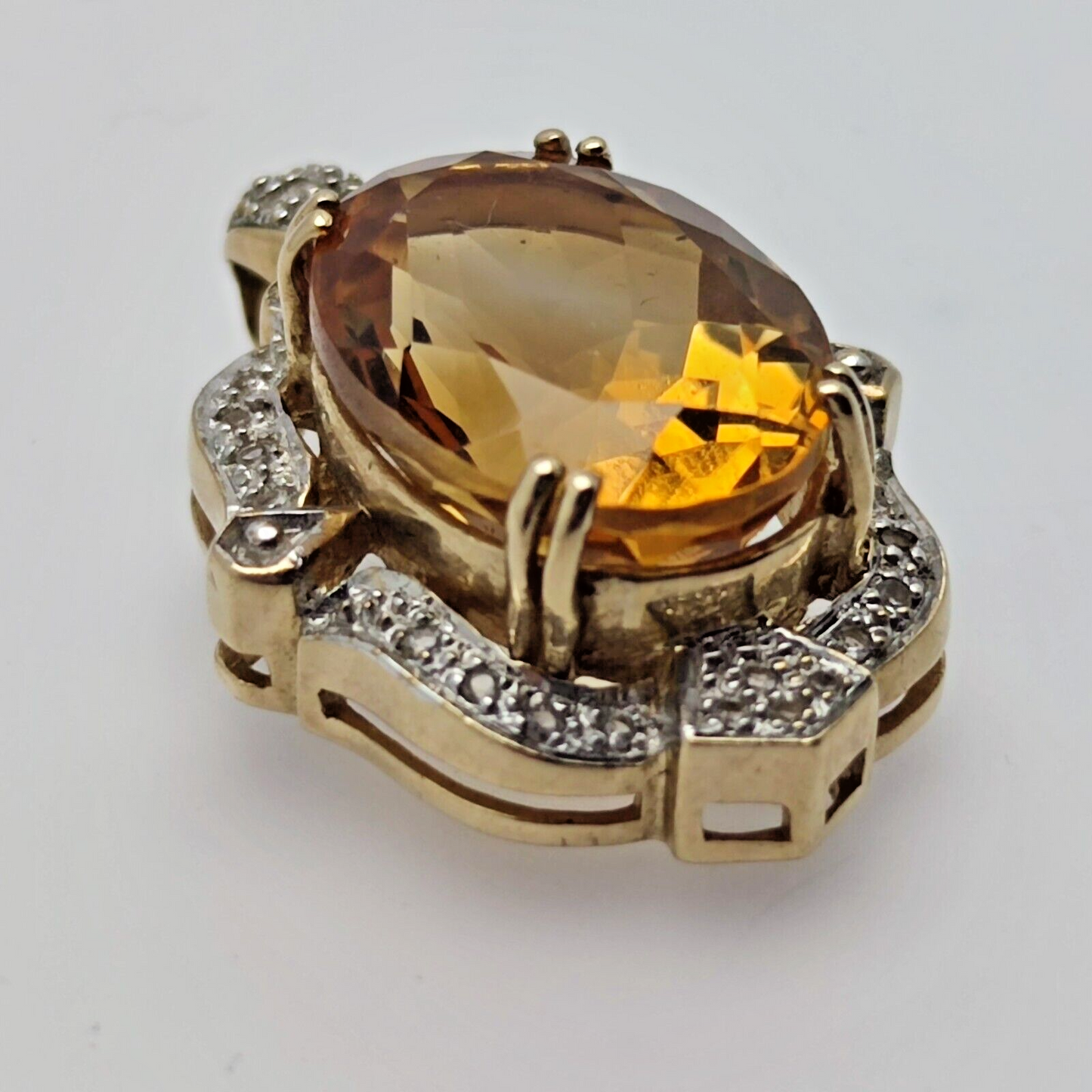 9ct Gold Pendant Yellow Citrine and Diamonds Natural Gemstones Size: 32mm x 22mm