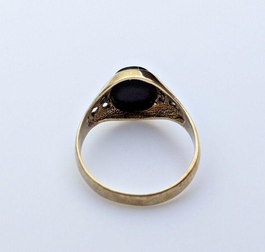 Men's 9ct Yellow Gold Signet Ring Black Onyx Hallmarked Ring Size O 1/2