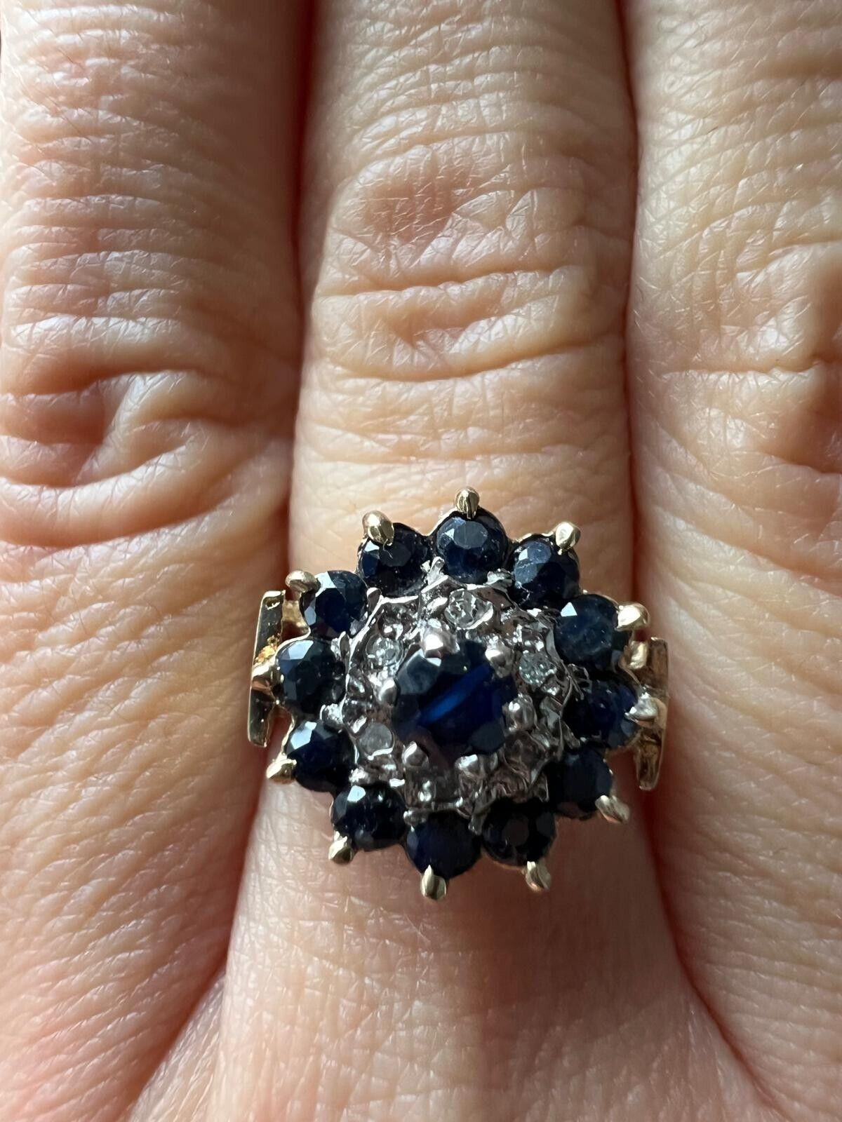 9ct Yellow Gold Ring Blue Round Sapphire & Colourless Diamonds Ring Size M 1/2