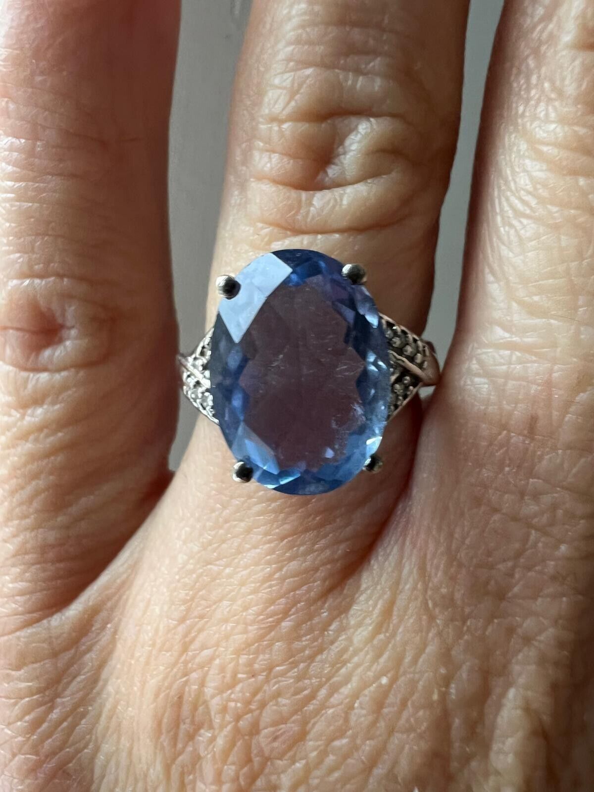 9ct White Gold Ring Oval Blue Fluorite and Diamonds UK Ring Size J 1/2