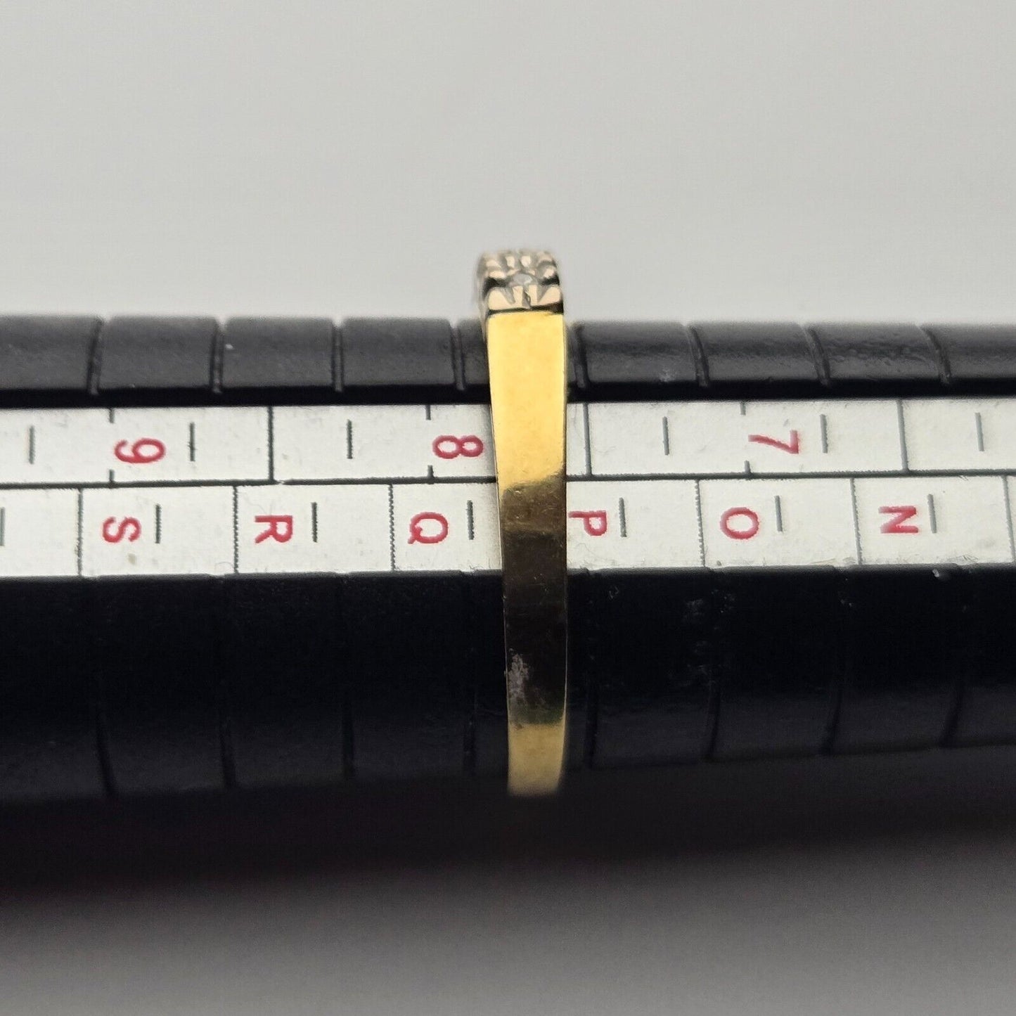 Vintage 18ct Yellow Gold Diamond Ring 7 Round Diamonds Prong Setting Ring Size P
