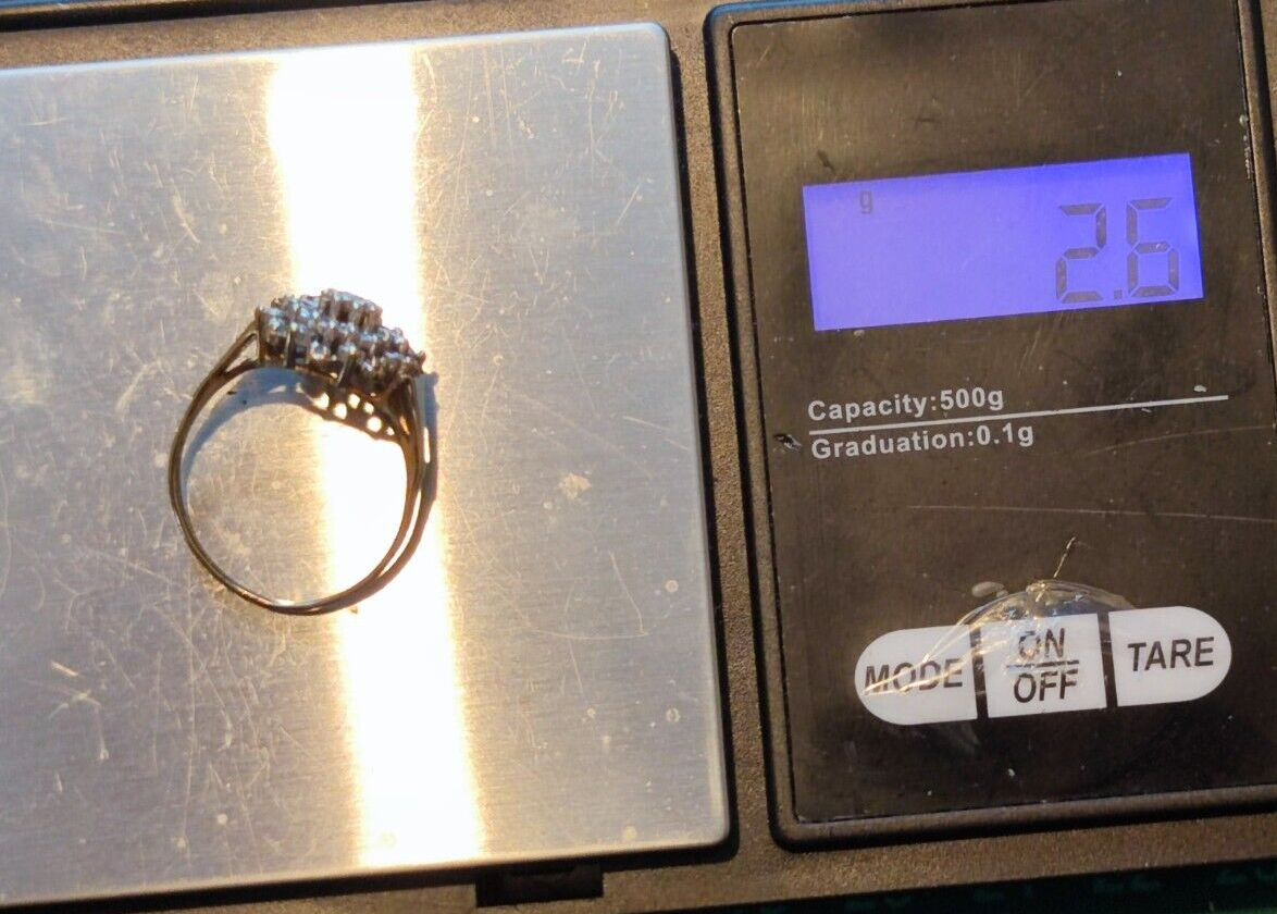 9ct Yellow Gold Ring Colourless Diamonds Cluster Setting UK Ring Size P