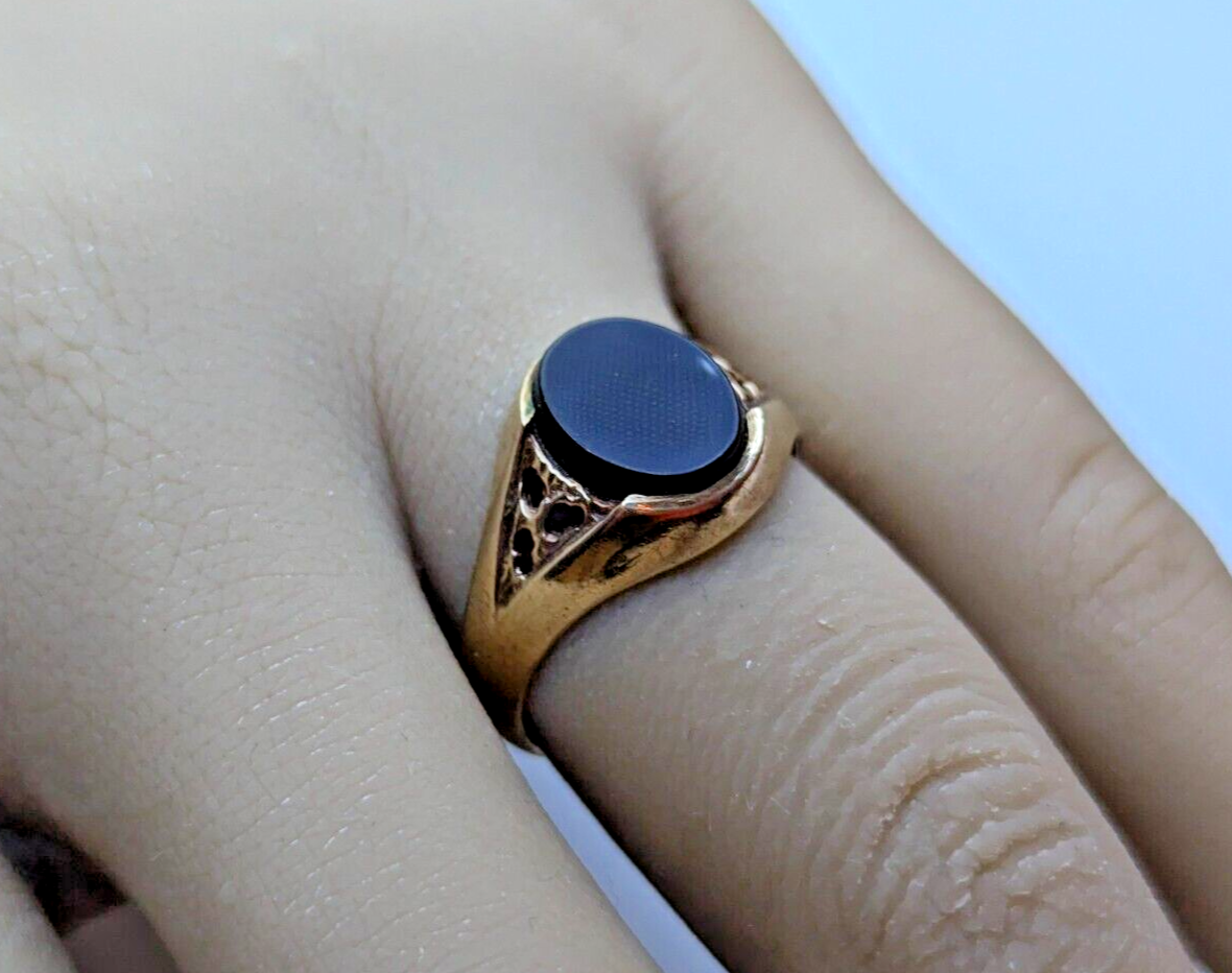 Men's 9ct Yellow Gold Signet Ring Black Onyx Hallmarked Ring Size O 1/2