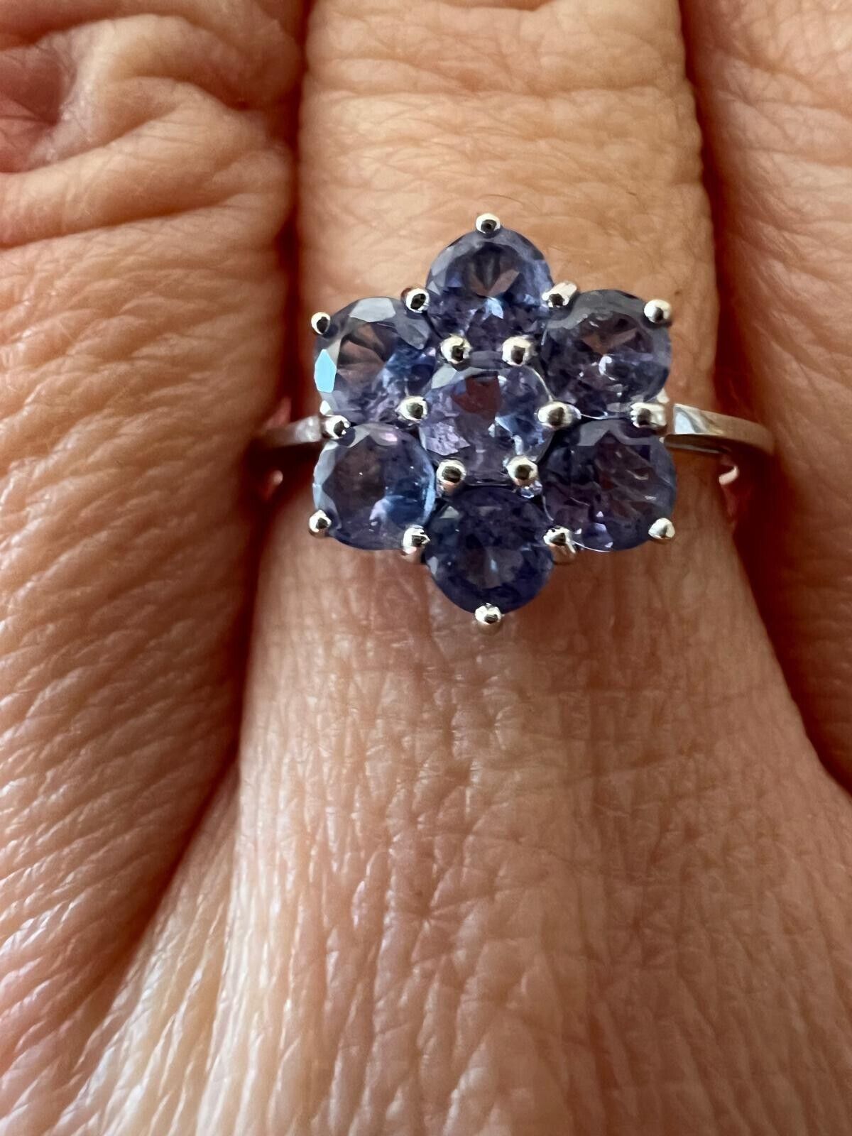 9ct White Gold Ring Blue Tanzanite Cluster UK Ring Size O 1/2