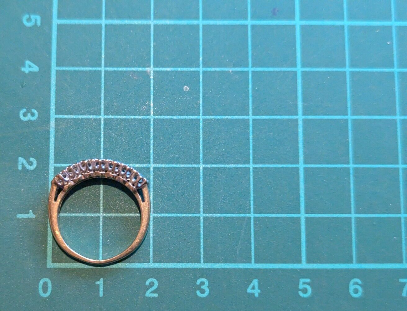 Vintage 9ct Yellow Gold Ring Round Diamonds Hallmarked Prong Setting Ring Size L