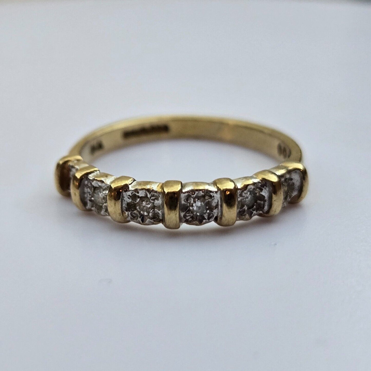 9ct Yellow Gold Ring Round Colourless Diamond Gemstones Ring Size L