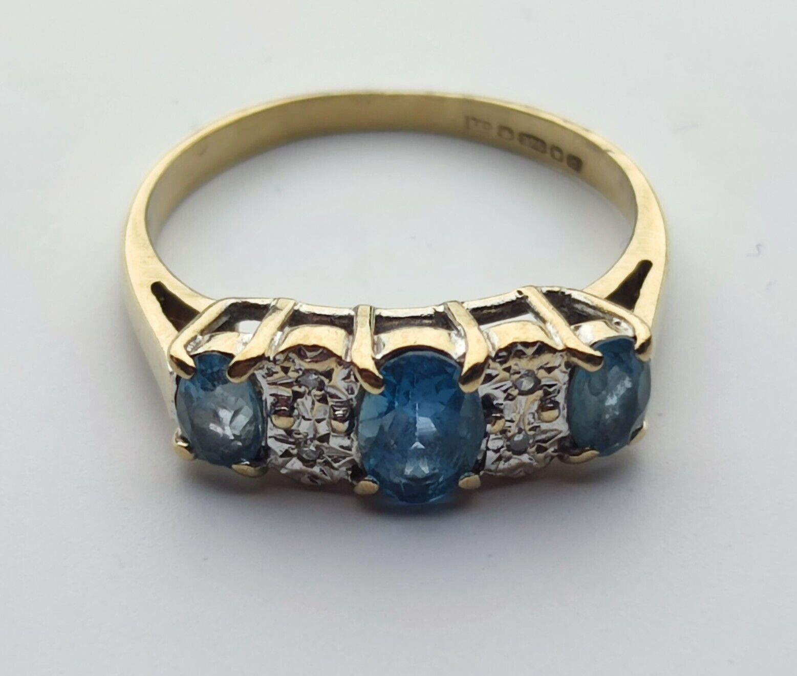 9ct Yellow Gold Ring Blue Topaz White Diamonds Gemstones Ring Size: L 1/2