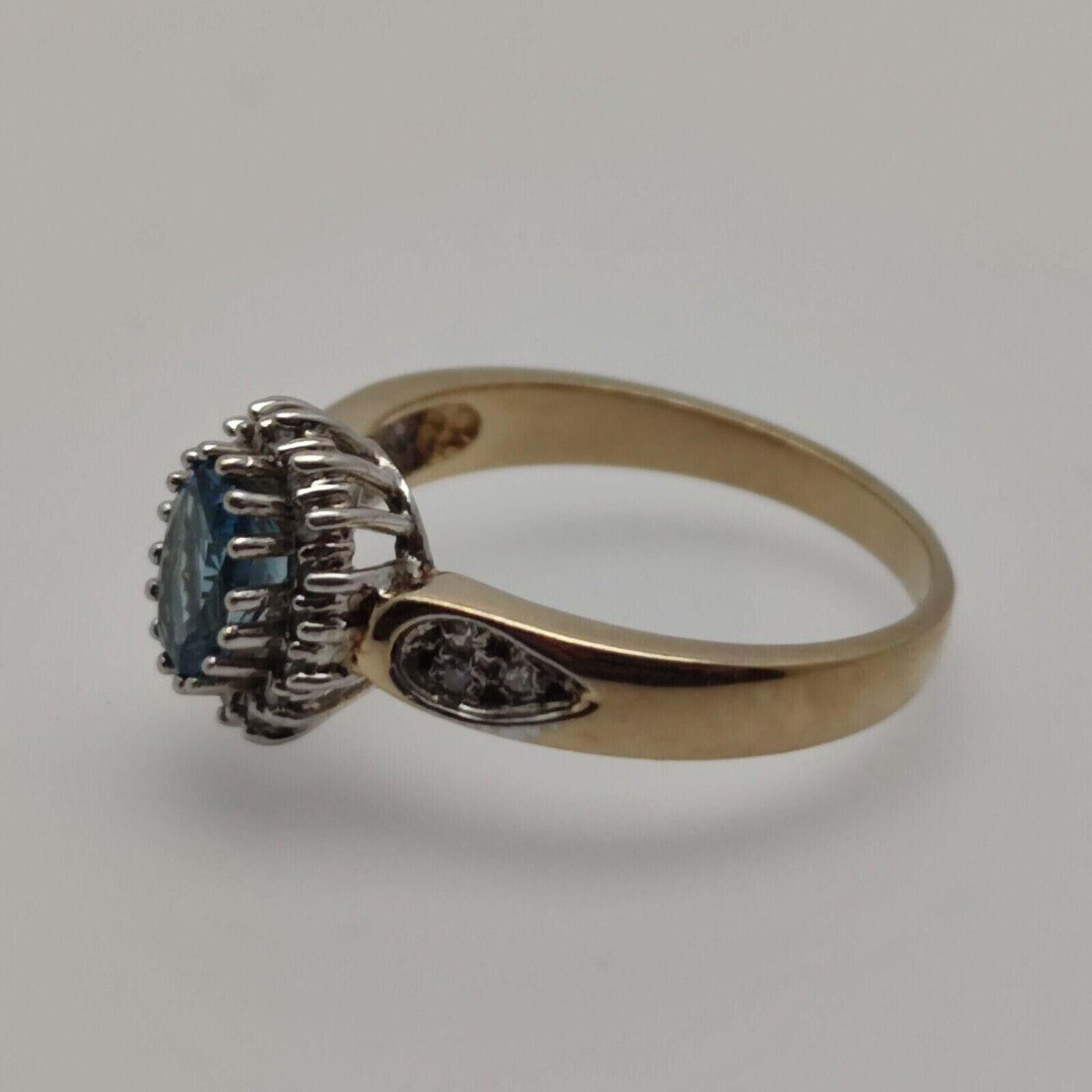 9ct Yellow Gold Ring Oval Blue Topaz and Small Diamonds Gemstones Ring Size O