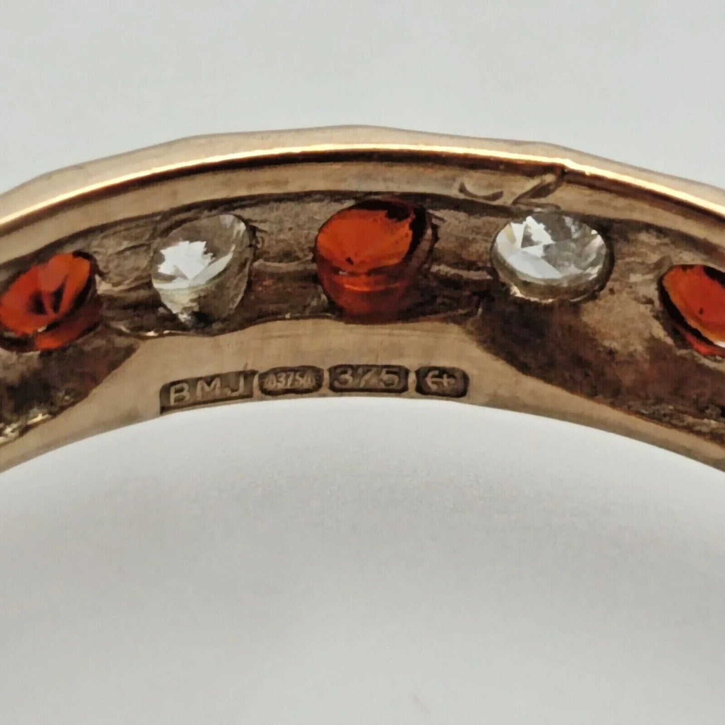 9ct Yellow Gold Eternity Ring Red Garnet Gemstones UK Ring Size Q