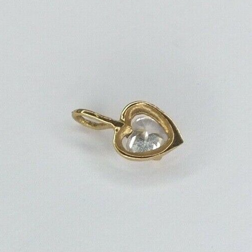 9ct Yellow Gold Heart Pendant Cubic Zirconia Stone Size: 13mm x 7mm