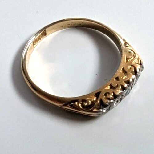 Vintage 18ct Yellow Gold Ring Diamond Natural Gemstones UK Ring Size M 1/2