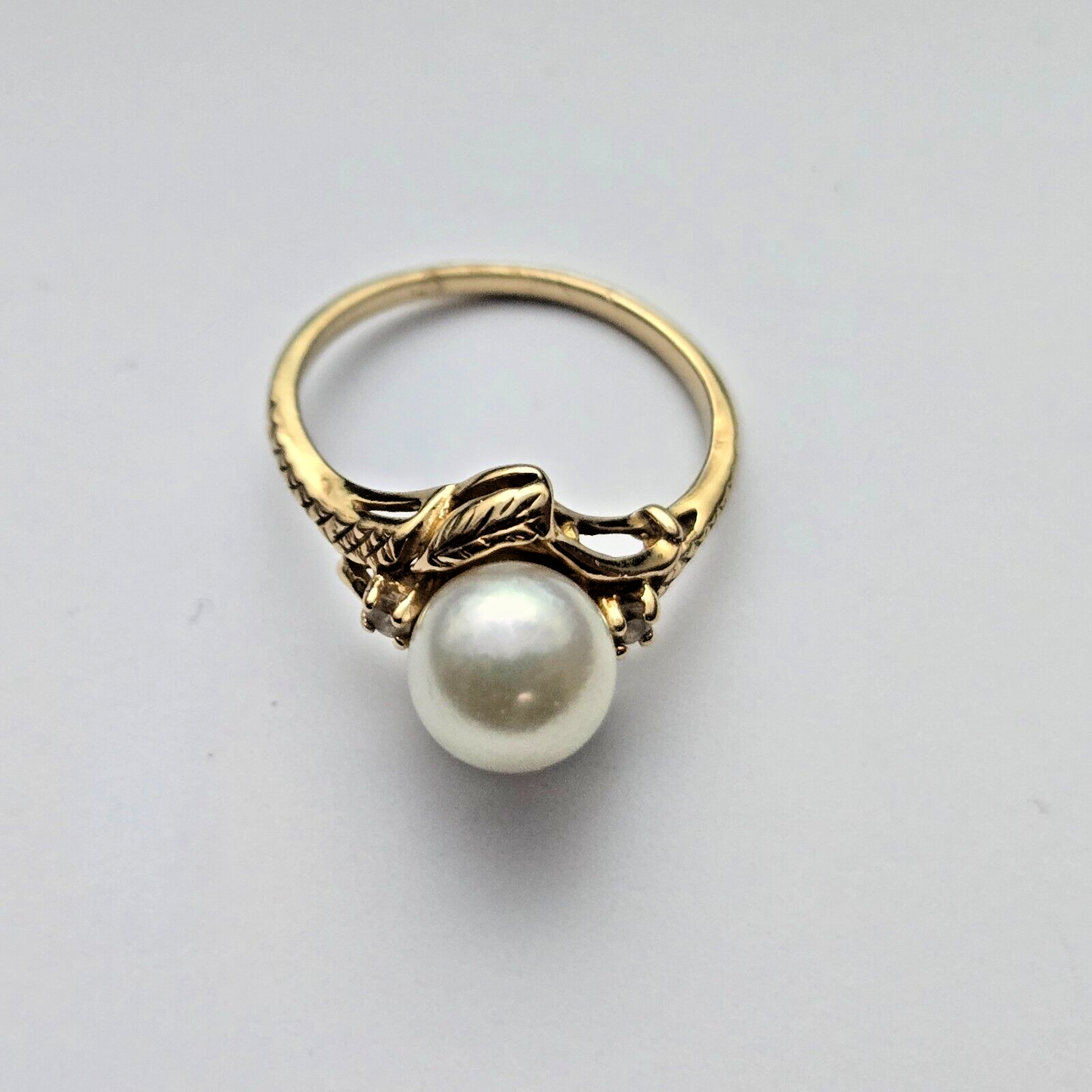 9ct Yellow Gold Ring White Pearl Prong Setting Statement Ring Size J