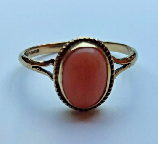9ct Yellow Gold Ring Oval Coral Gemstone UK Ring Size N 1/2