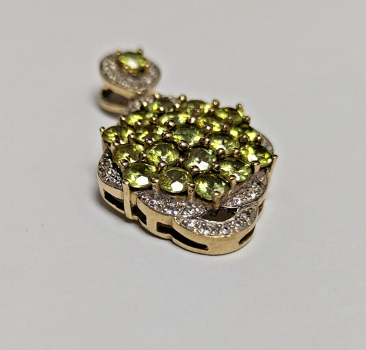 9ct Yellow Gold Pendant Peridot and Diamond 375 Hallmarked Size: 37.1mm x 20.9mm