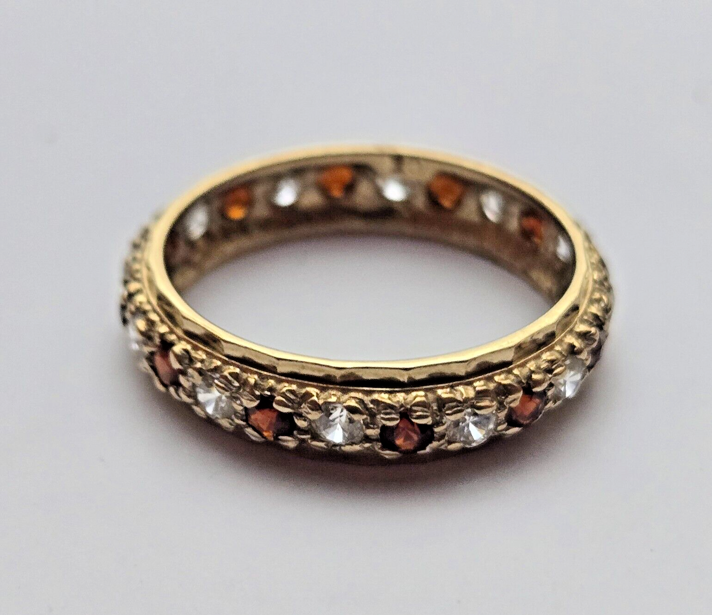 9ct Yellow Gold Eternity Ring Red Garnet Gemstones UK Ring Size Q