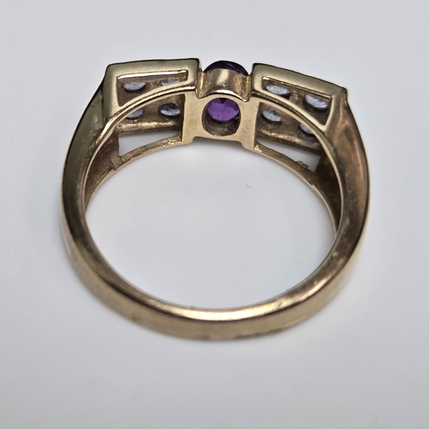 Vintage 9ct Yellow Gold Ring Purple Amethyst Gemstone UK Ring Size N