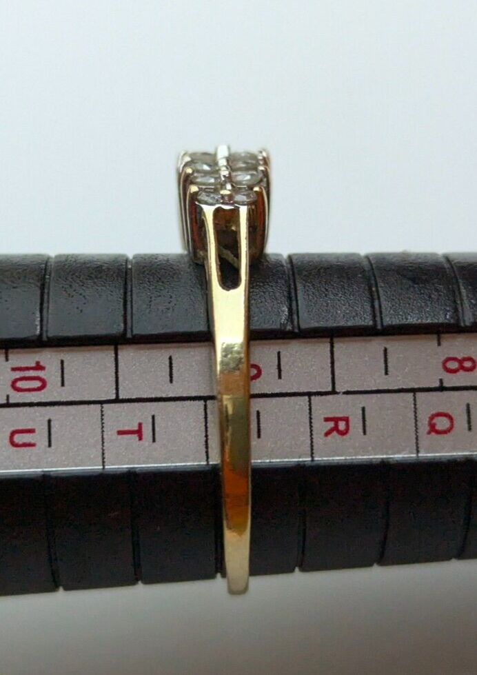 14ct Yellow Gold Ring 14x Colourless Diamonds 14k Hallmarked Ring Size R 1/2