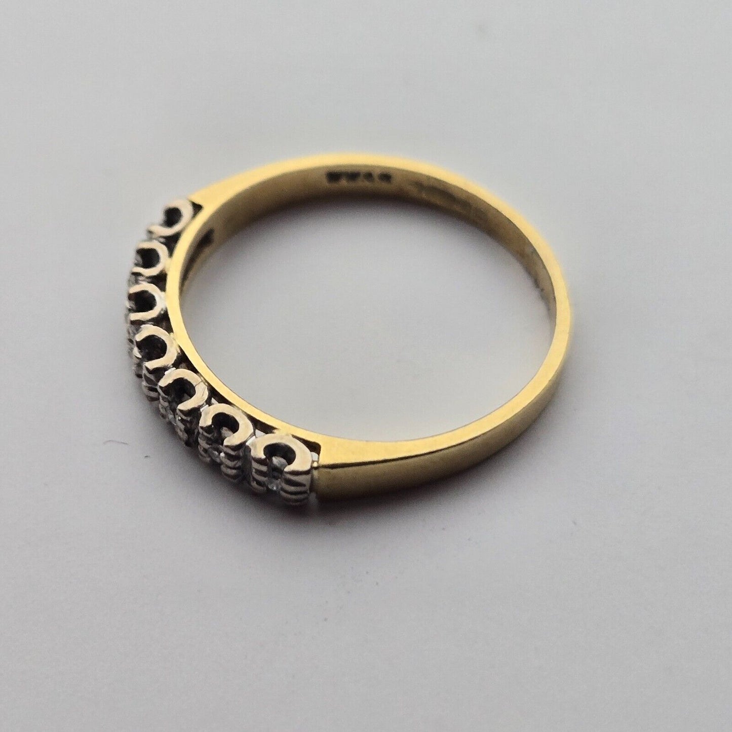 Vintage 18ct Yellow Gold Diamond Ring 7 Round Diamonds Prong Setting Ring Size P