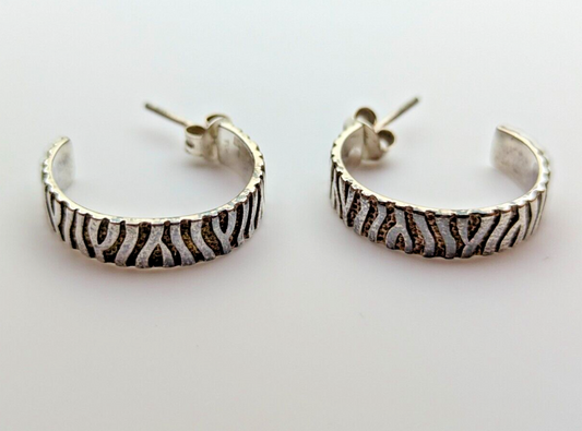 Silver Tiger Stripes Hoop Earrings 925 Sterling Silver Hallmarked Butterfly Back